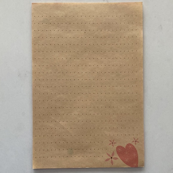 💕4 FOR $10💕 Flower Heart Letter Set - Picture 3 of 4